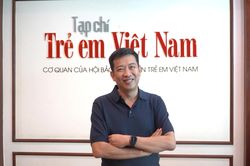 Nhà văn Hoàng Anh Tú: 'Đừng chỉ hỏi con đã đạt được điều gì'