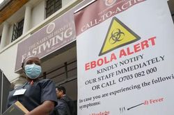 Ưu ti&ecirc;n ứng ph&oacute; khẩn cấp h&agrave;ng đầu với dịch Ebola tại 22 quốc gia