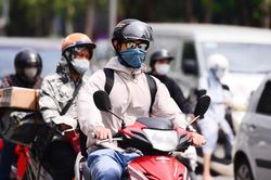 Miền Bắc v&agrave; miền Trung vẫn duy tr&igrave; nắng gắt trong nhiều ng&agrave;y