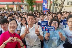 'Kết nối kh&ocirc;ng tổn thương' để người trẻ kh&ocirc;ng một m&igrave;nh tr&ecirc;n kh&ocirc;ng gian mạng