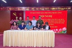 C&ocirc;ng an TP H&agrave; Nội: Đẩy mạnh tuy&ecirc;n truyền, hướng dẫn kỹ năng ph&ograve;ng ch&aacute;y cho c&aacute;c cơ sở kinh doanh