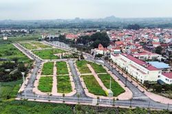 Đề xuất n&acirc;ng tiền cọc đấu gi&aacute; đất l&ecirc;n 50%, cấm người bỏ cọc tham gia