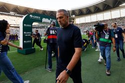 Barcelona thắng như chẻ tre nhưng thủng h&agrave;ng ph&ograve;ng ngự