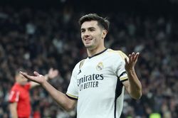 B&iacute; ẩn ng&ocirc;i sao bị Mourinho bỏ qu&ecirc;n ở Real Madrid