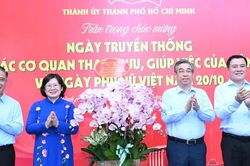 TPHCM tiếp tục tạo điều kiện, cơ hội để chị em phụ nữ ph&aacute;t triển, cống hiến
