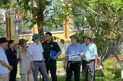 Xác minh thông tin nghi mộ liệt sĩ trong khuôn viên sân Đảng ủy xã ở Đà Nẵng