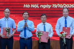 Công bố quyết định nhân sự phụ trách ba cơ quan báo chí trực thuộc Cơ quan Báo và PTTH Hà Nội