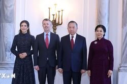 Tổng B&iacute; thư, Chủ tịch nước T&ocirc; L&acirc;m hội kiến Nh&agrave; vua Frederik X
