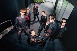 BTS được cảnh s&aacute;t Chile khen ngợi giữa vụ bắt giữ 15 người gần s&acirc;n vận động