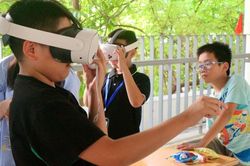 Khơi dậy niềm đam m&ecirc; STEM trong học sinh