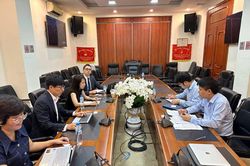 Tăng cường hợp t&aacute;c Việt Nam - EU trong chuỗi cung ứng nguy&ecirc;n liệu th&ocirc;