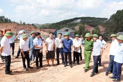 Chủ tịch UBND thành phố Bắc Ninh Phạm Hoàng Sơn kiểm tra đột xuất hoạt động khai thác khoáng sản