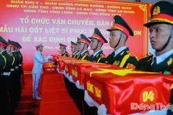 Qu&acirc;n khu 9: Tiếp tục phối hợp b&agrave;n giao 8.453 mẫu sinh phẩm h&agrave;i cốt liệt sĩ bằng m&aacute;y bay qu&acirc;n sự