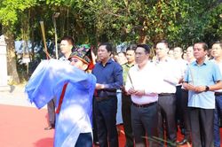 B&iacute; thư Tỉnh ủy Dương Quốc Huy dự Lễ hội Cơm mới đền Đ&ocirc;ng Cu&ocirc;ng năm 2026