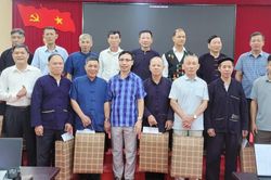 L&acirc;m Thượng biểu dương điển h&igrave;nh ti&ecirc;n tiến v&ugrave;ng đồng b&agrave;o d&acirc;n tộc thiểu số