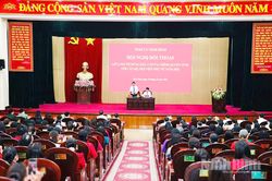 Thường trực Tỉnh ủy đối thoại với cán bộ, hội viên phụ nữ