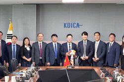Th&aacute;i Nguy&ecirc;n th&uacute;c đẩy hợp t&aacute;c với KOICA về gi&aacute;o dục, y tế v&agrave; ph&aacute;t triển nguồn nh&acirc;n lực