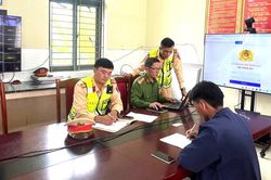 L&agrave;o Cai: Xử l&yacute; nam thanh ni&ecirc;n che biển số xe, đ&aacute;nh v&otilde;ng tr&ecirc;n cầu M&oacute;ng Sến