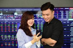 Chứng kho&aacute;n ng&agrave;y 19/10: Cổ phiếu lớn k&eacute;o VN-Index xuống dưới 1.700 điểm