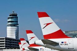 Máy bay đi Vienna hạ cánh khẩn cấp vì đe dọa đánh bom