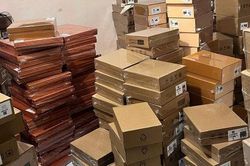 Ph&aacute;t hiện gần 2.900 t&uacute;i x&aacute;ch c&oacute; dấu hiệu giả thương hiệu Gucci, Louis Vuitton