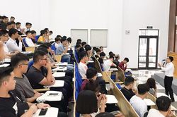 Tuyển sinh đại học 2027: H&agrave;ng loạt ng&agrave;nh học quen thuộc sắp được thay đổi t&ecirc;n gọi