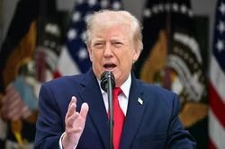 &Ocirc;ng Trump k&ecirc;u gọi đổi t&ecirc;n bang New Mexico th&agrave;nh 'New America'