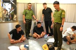Triệt ph&aacute; đường d&acirc;y tổ chức cho người nước ngo&agrave;i nhập cảnh tr&aacute;i ph&eacute;p
