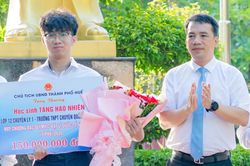 Học sinh Huế nhận thưởng 150 triệu đồng với Huy chương Bạc quốc tế