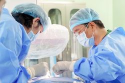 Bệnh viện Phương Đ&ocirc;ng cấy th&agrave;nh c&ocirc;ng m&aacute;y tạo nhịp 3 buồng cứu sống bệnh nh&acirc;n suy tim giai đoạn cuối