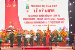Cục Ch&iacute;nh trị Qu&acirc;n khu 9 đ&oacute;n nhận Hu&acirc;n chương Bảo vệ Tổ quốc hạng Nhất
