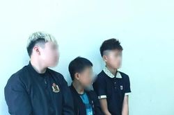 Bắt nh&oacute;m đối tượng đập k&iacute;nh nhiều &ocirc; t&ocirc; tại Nghệ An