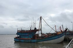 11 tỉnh, th&agrave;nh phố ven biển chủ động ứng ph&oacute; gi&oacute; mạnh, s&oacute;ng lớn