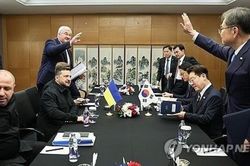 H&agrave;n Quốc tuy&ecirc;n bố r&uacute;t một phần nh&acirc;n vi&ecirc;n ngoại giao khỏi Ukraine, l&yacute; do l&agrave; g&igrave;?