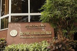 Cục Phục vụ Ngoại giao đo&agrave;n phổ biến Nghị định về quản l&yacute; lao động Việt Nam l&agrave;m việc cho tổ chức nước ngo&agrave;i