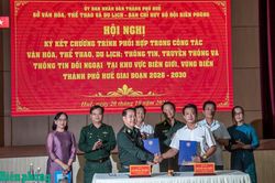 Th&agrave;nh phố Huế: K&yacute; quy chế phối hợp ph&aacute;t triển văn h&oacute;a, thể thao, du lịch; truyền th&ocirc;ng v&agrave; th&ocirc;ng tin đối ngoại khu vực bi&ecirc;n giới