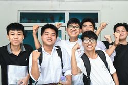 Sắp xếp lại loạt ng&agrave;nh đ&agrave;o tạo đại học năm 2027 từ kinh tế, y dược đến sư phạm