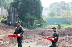 Quy tập 58 h&agrave;i cốt liệt sỹ trong 5 ng&agrave;y đầu của đợt 2 tại c&ocirc;ng vi&ecirc;n L&ecirc; Thị Ri&ecirc;ng