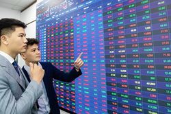 VN-Index hướng đến v&ugrave;ng hỗ trợ c&acirc;n bằng, chắt lọc cơ hội từ nh&oacute;m ng&agrave;nh thu h&uacute;t d&ograve;ng tiền