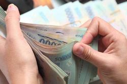 L&atilde;i suất tiết kiệm ng&acirc;n h&agrave;ng đồng loạt giảm