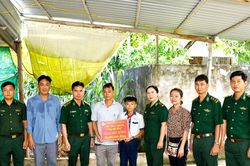 BĐBP C&agrave; Mau: Ấm t&igrave;nh đồng đội, trọn nghĩa sẻ chia