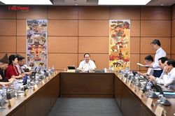 Trao quyền k&yacute; thỏa thuận quốc tế cho cấp x&atilde;: Cần kiểm so&aacute;t chặt rủi ro ph&aacute;p l&yacute;