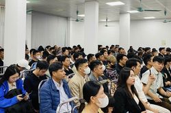 Từ 2027, lao động Việt Nam đi l&agrave;m việc ở nước ngo&agrave;i được quản l&yacute; bằng m&atilde; số