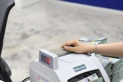 L&atilde;i suất huy động nh&oacute;m ng&acirc;n h&agrave;ng nhỏ v&agrave; vừa giảm thấp nhất 7 th&aacute;ng