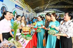 Phụ nữ An Giang giới thiệu hơn 120 sản phẩm khởi nghiệp