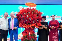 Bệnh viện Đ&agrave; Nẵng v&agrave; Tổ chức Tr&aacute;i tim v&igrave; Tr&aacute;i tim kỷ niệm 20 năm hợp t&aacute;c