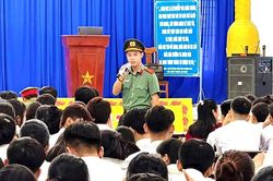 Lan tỏa Chiến dịch Kh&ocirc;ng một m&igrave;nh - Kết nối kh&ocirc;ng tổn thương