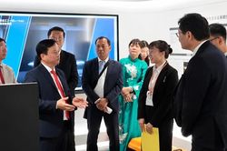 Th&uacute;c đẩy hợp t&aacute;c với doanh nghiệp Nhật Bản trong ph&aacute;t triển đ&ocirc; thị v&agrave; n&ocirc;ng nghiệp c&ocirc;ng nghệ cao