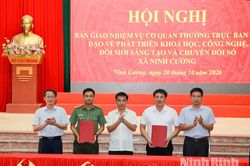 X&atilde; Ninh Cường đẩy mạnh chuyển đổi số, n&acirc;ng cao hiệu quả giải quyết thủ tục h&agrave;nh ch&iacute;nh