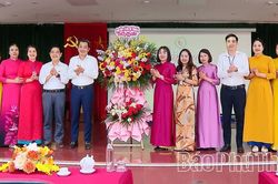 Trung t&acirc;m Y tế khu vực Thanh Ba s&ocirc;i nổi c&aacute;c hoạt động ch&agrave;o mừng Ng&agrave;y Phụ nữ Việt Nam